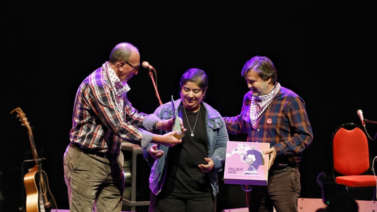 Un momento de la clausura del Festival MujerDoc, este sábado, en la Audiencia con la entrega de premios.