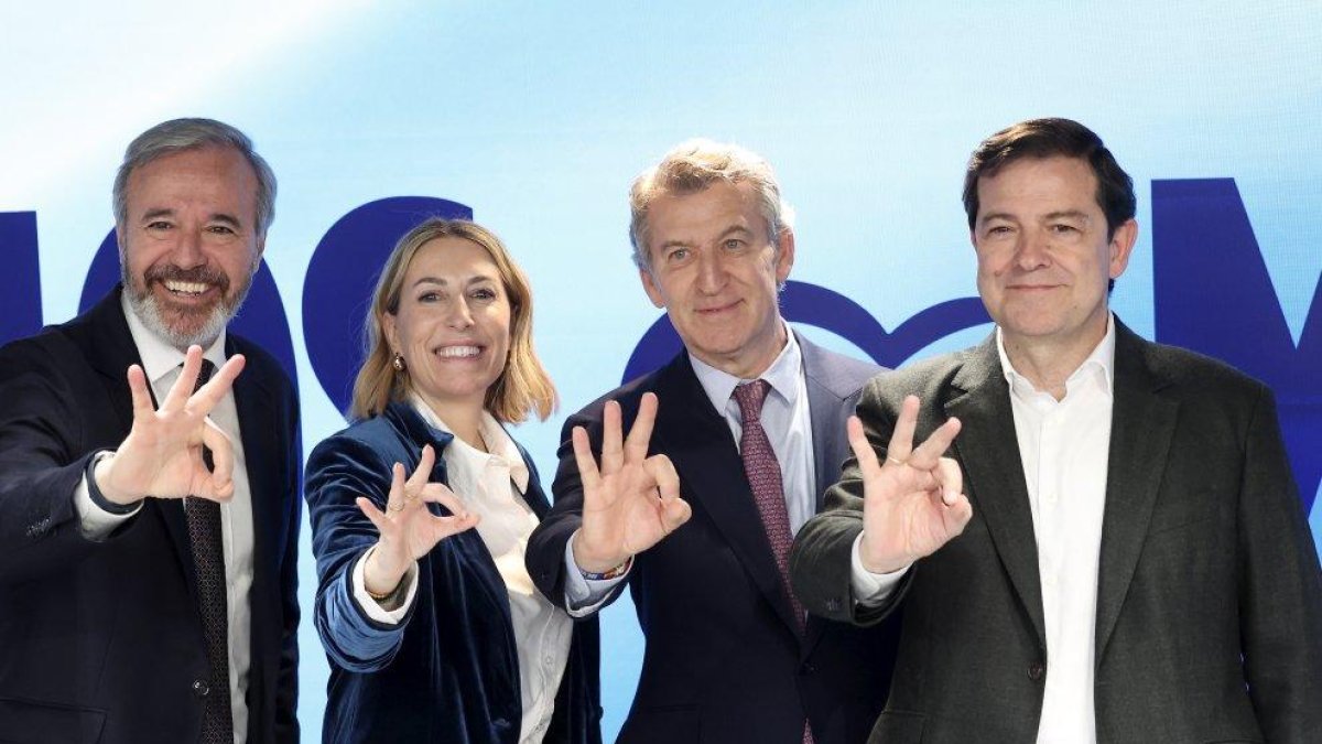 Azcón, Guardiola, Feijóo y Mañueco en la sede del Partido Popular.