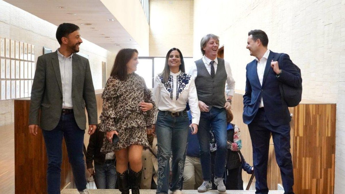 El secretario general del PSOECyL, Carlos Martínez, en la primera reunión del Grupo Parlamentario Socialista tras el 15-M.