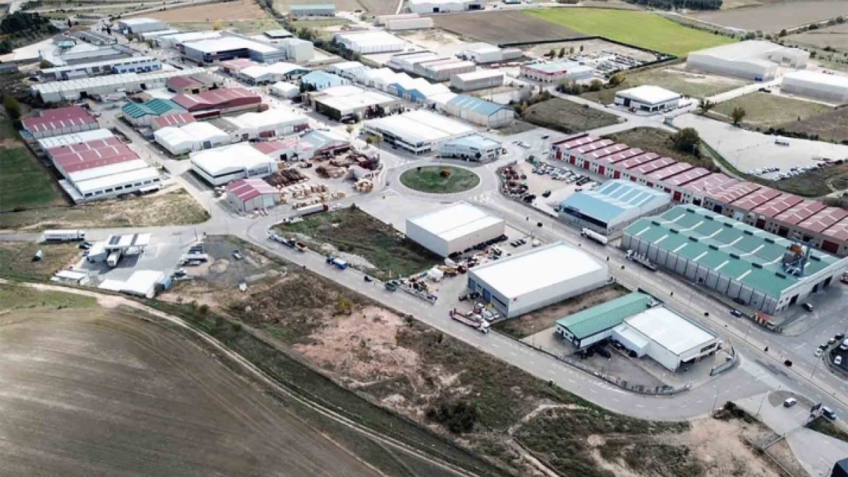 Panorámica del polígono industrial La Dehesa, de Almazán.