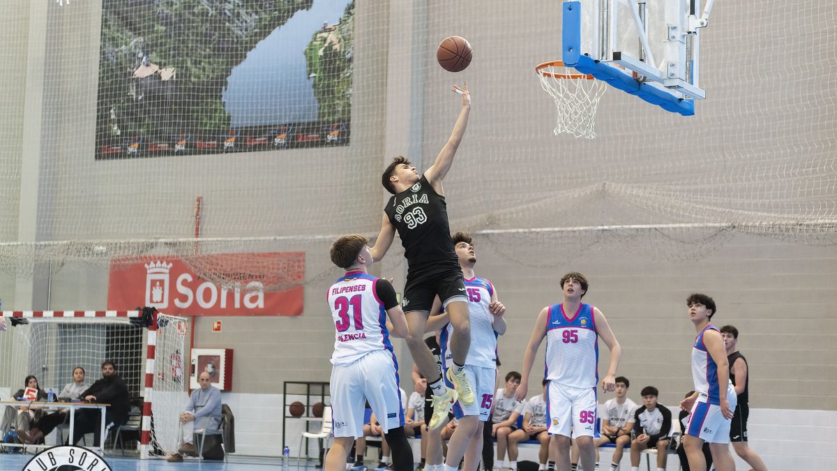 Los júnior del CSB se impusieron al tercer clasificado.