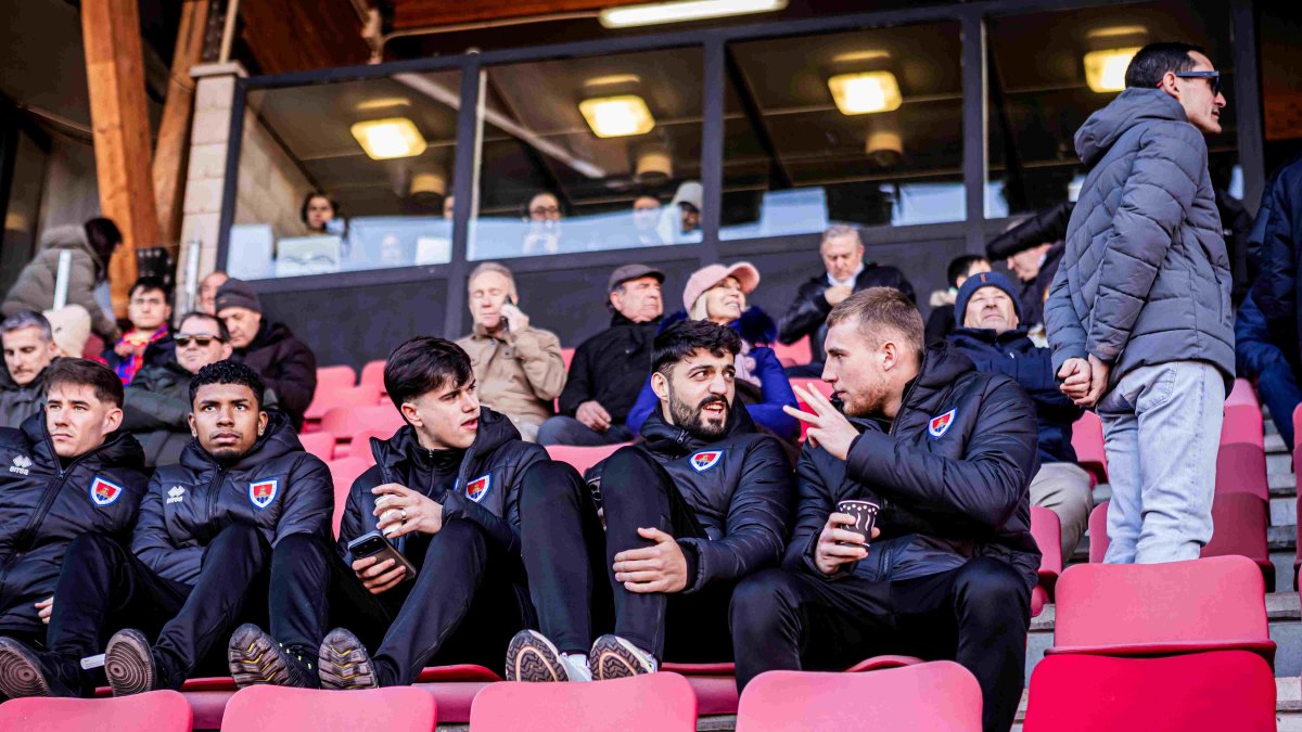 Jony en la grada de Los Pajaritos en el último partido jugado en Soria ante el Astorga.