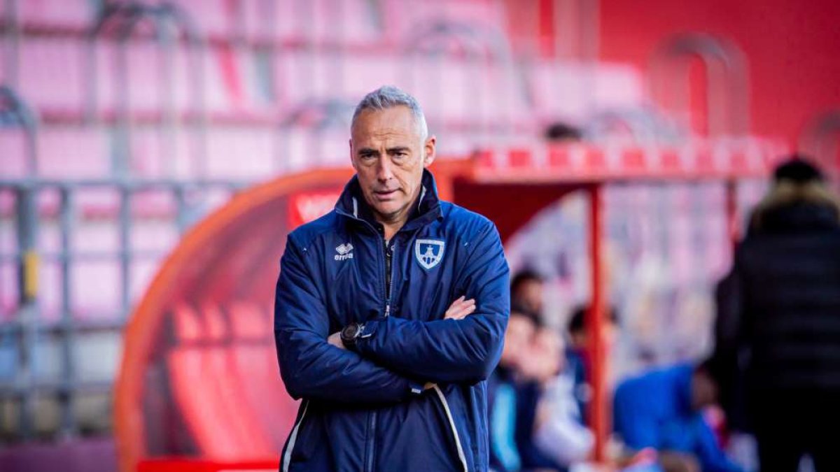 El entrenador del Numancia Ángel Rodríguez en una imagen de archivo