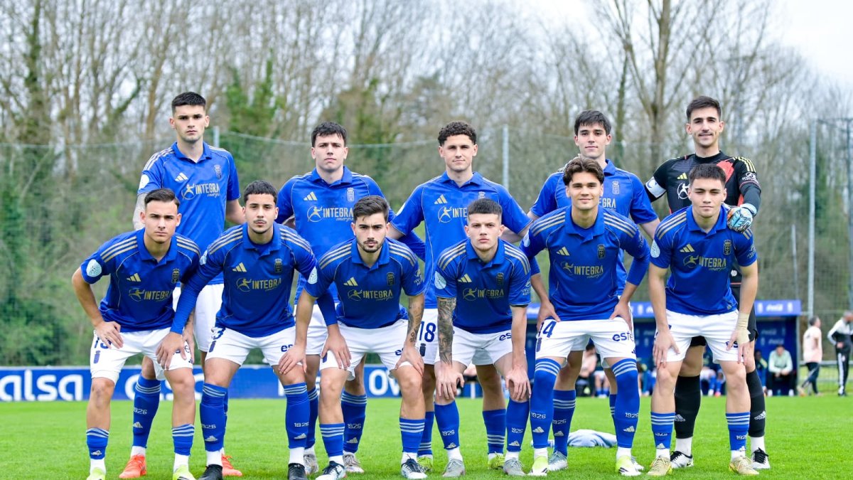 Un once del Oviedo Vetusta en la actual temporada.