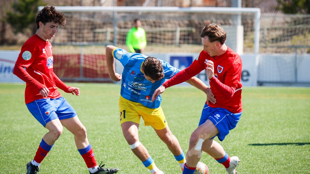 Tres puntos de oro para un Numancia B que abandona las tres posiciones de descenso directo.