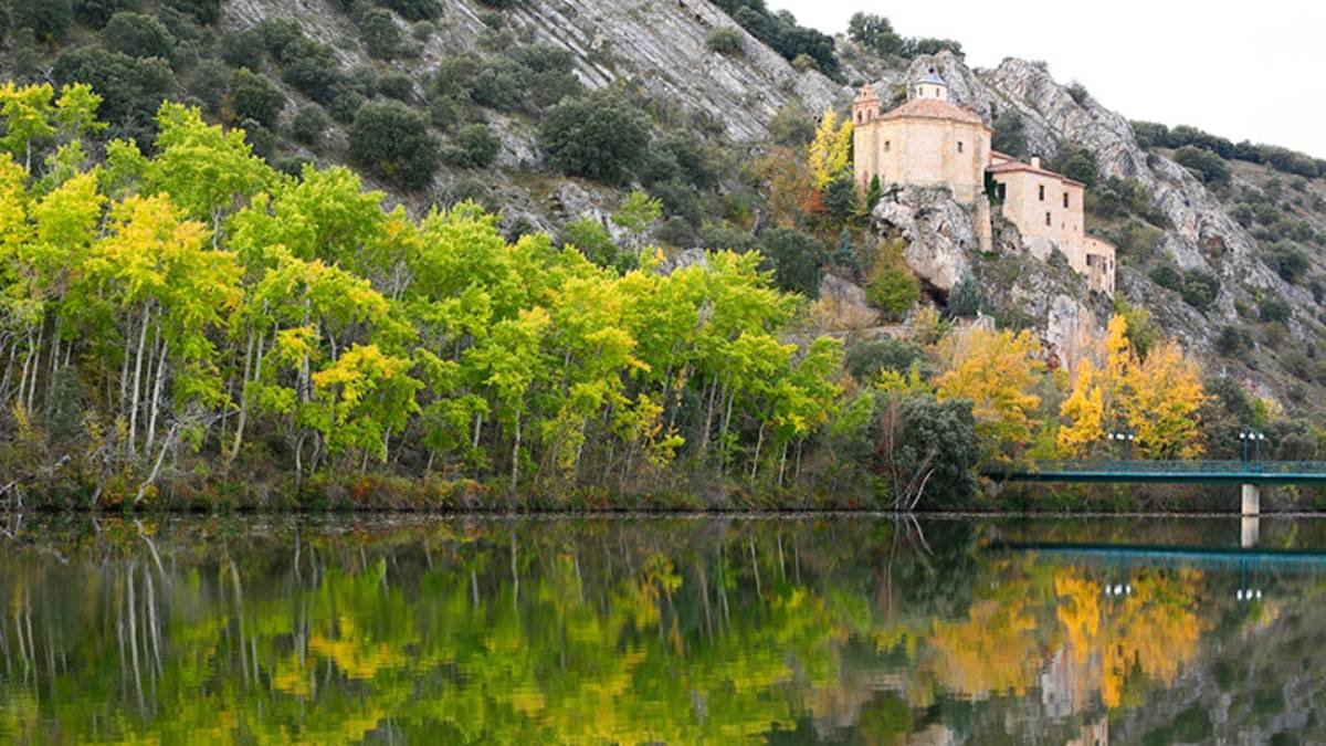 La ermita de San Saturio, uno de los paisajes más emblemáticos de Soria que inspiraron los versos de Antonio Machado