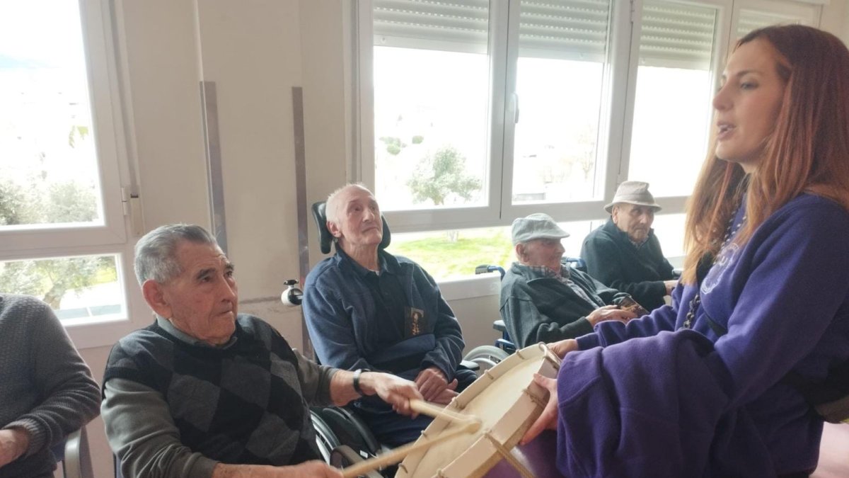 Tradición y convivencia intergeneracional en la Semana Santa de Ágreda.
