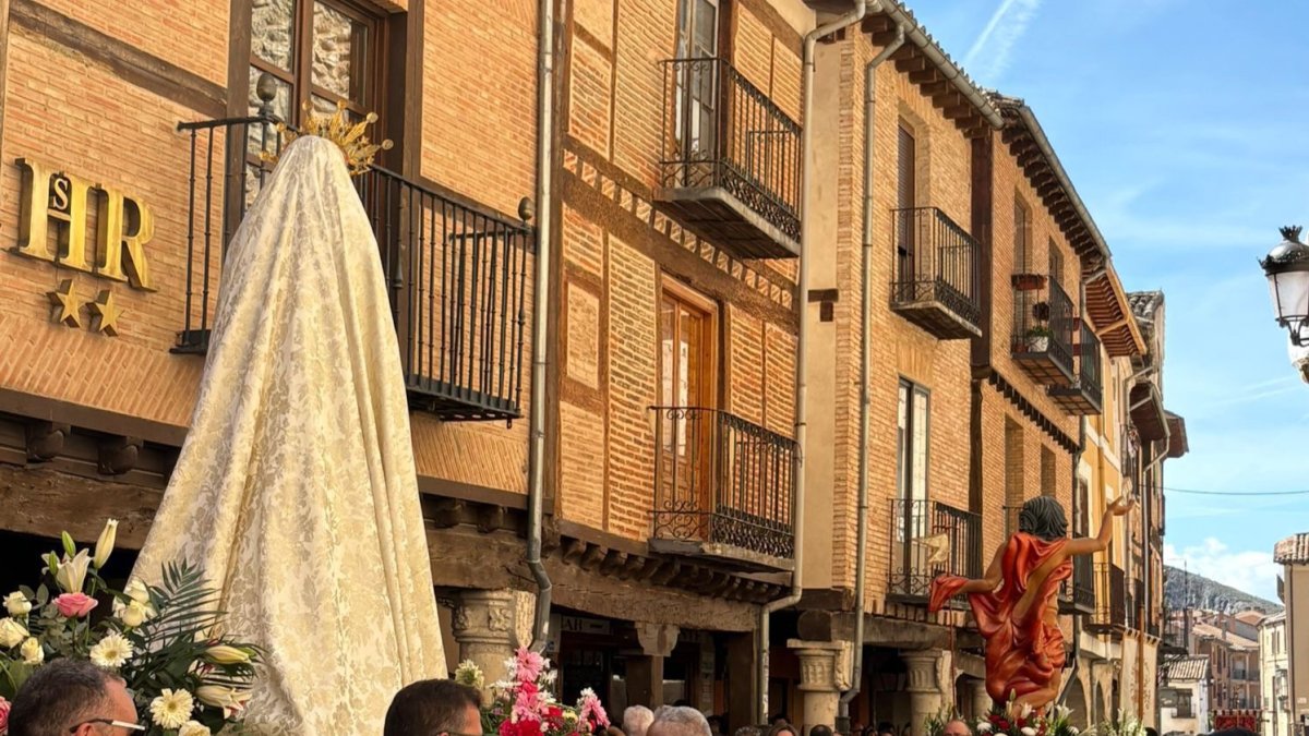 Celebración del Domingo de Resurrección, una de las jornadas más esperadas en la localidad.