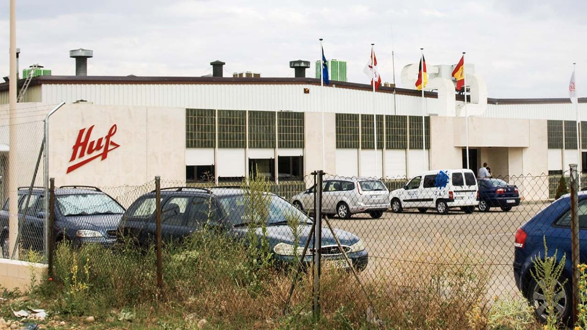 La dirección de Huf amenaza con un ERTE para los 380 empleados.