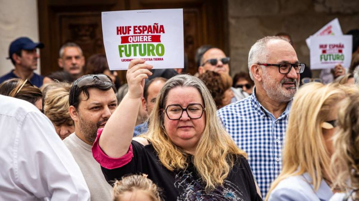 El pueblo mostró su apoyo a los trabajadores de la planta el pasado sábado.