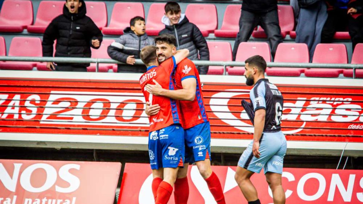 El Numancia quiere encadenar dos victorias para meterse en promoción de ascenso.
