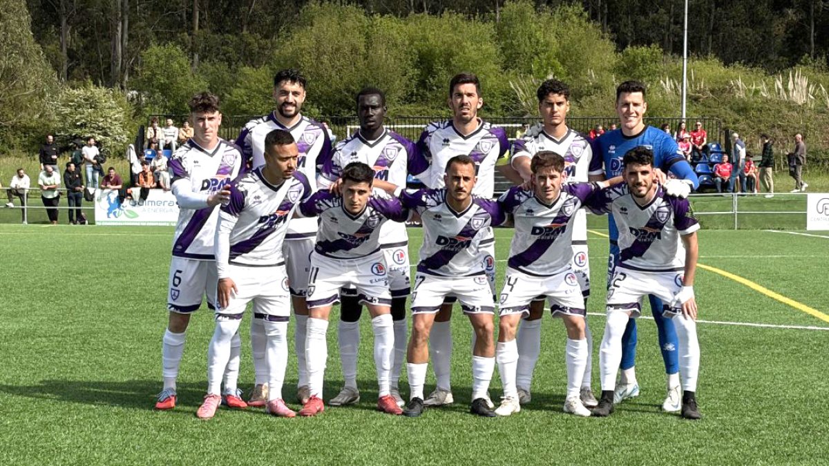 Once del Numancia en el campo del colista Sámano.
