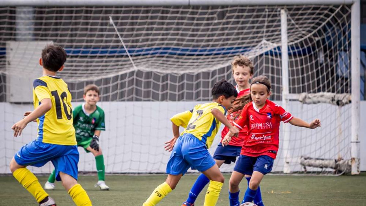 El fútbol base volverá a ser protagonista con el torneo de Caja Rural que organiza el Calasanz