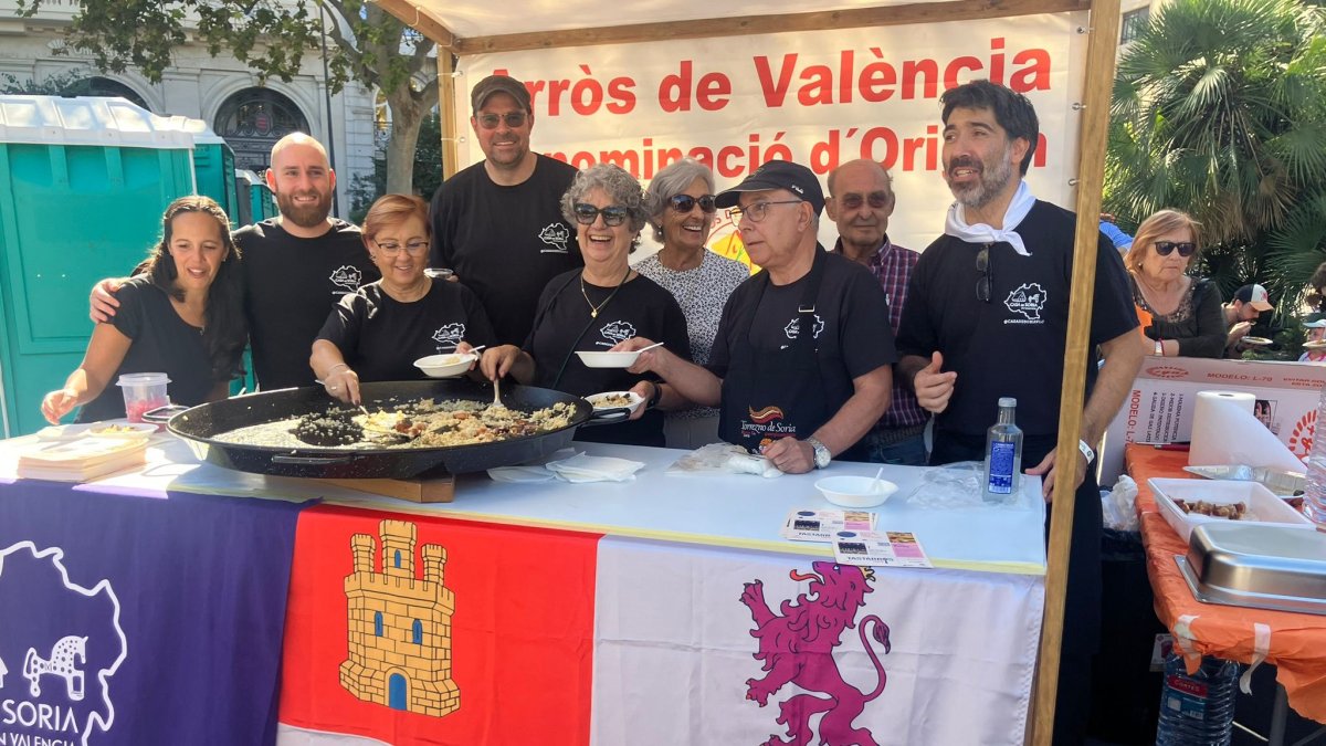 Miembros de la Casa de Soria en Valencia en una edición del Tastarrós.