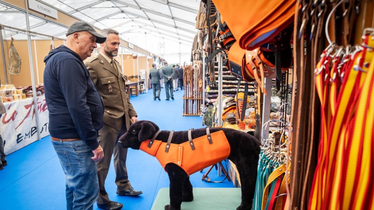 Uno de los puestos del feria de caza en el edición del año pasado.