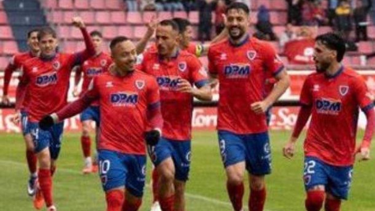 Jugadores numantinos durante el partido.