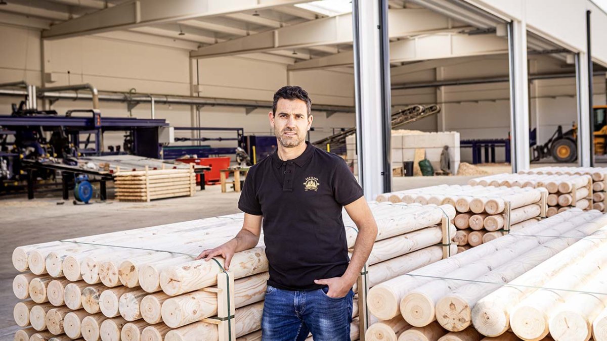 Daniel Sotillos, en sus nuevas instalaciones en el polígono de Cabrejas del Pinar.