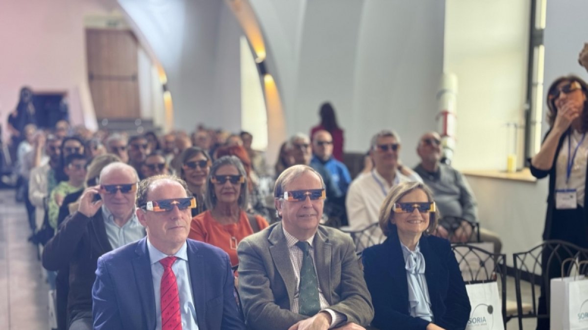Asistentes al congreso sobre el eclipse que se celebró en Soria.