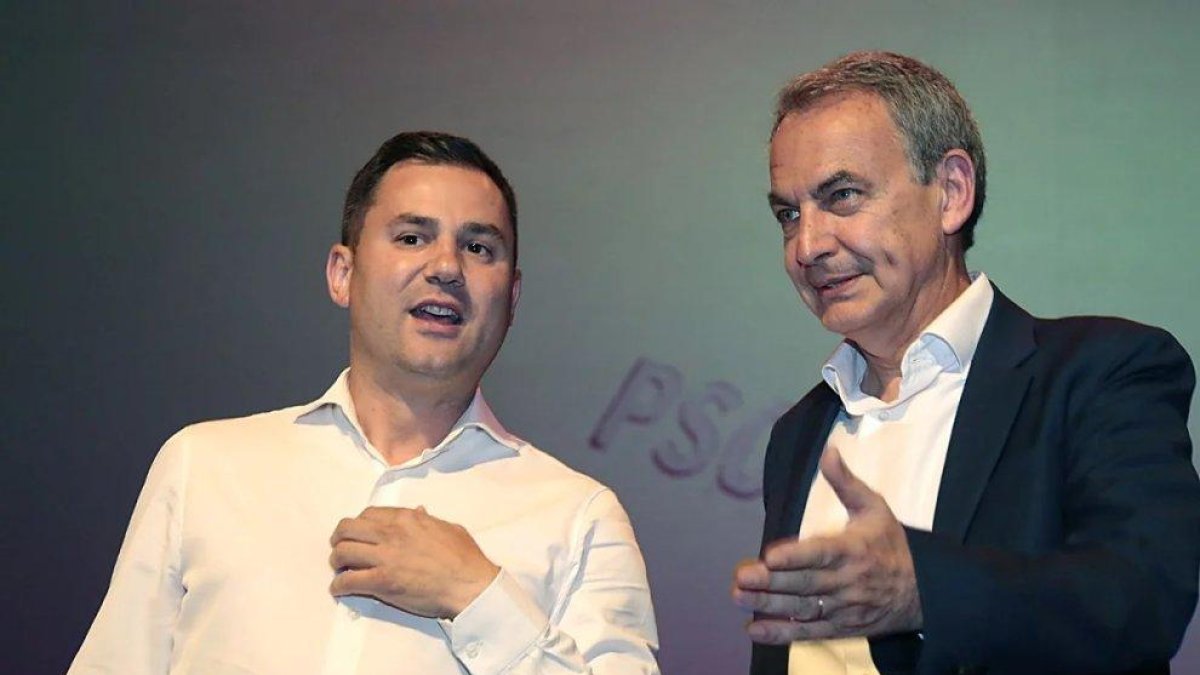 Javier Alfonso Cendón y José Luis Rodríguez Zapatero, en una imagen de archivo.