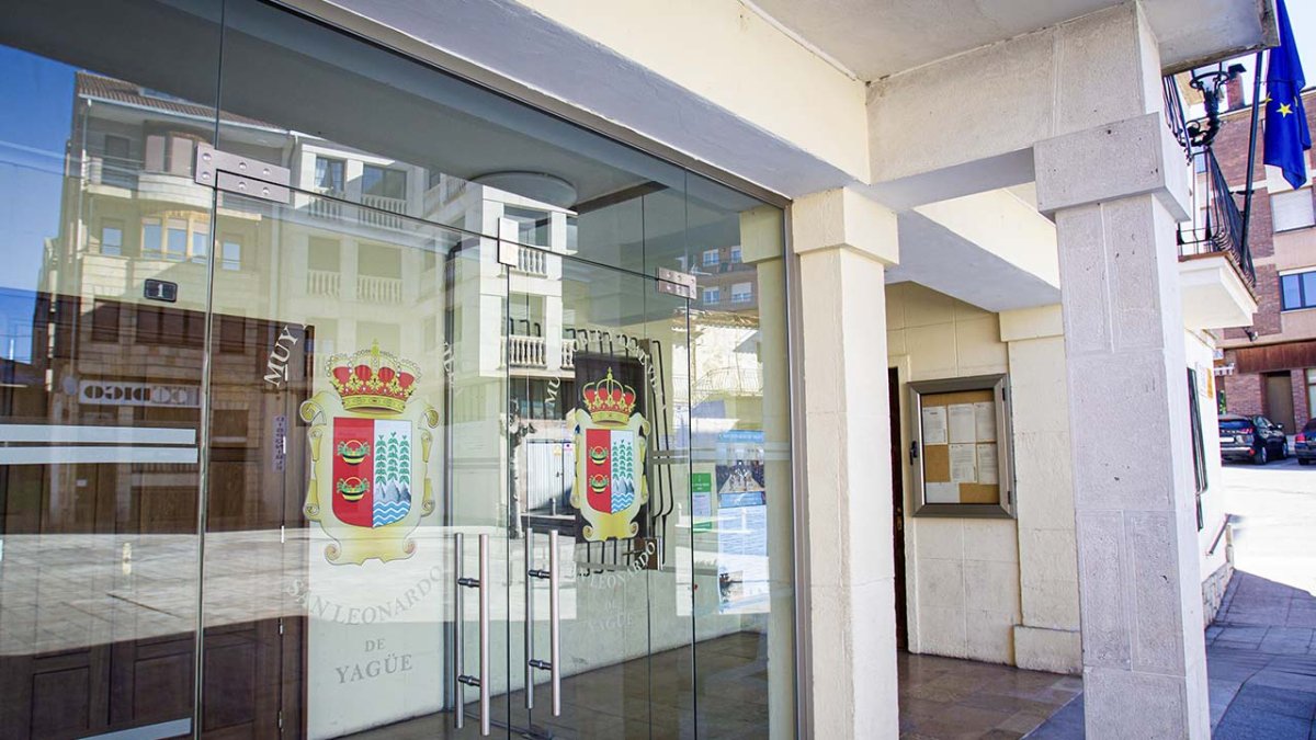 Ayuntamiento San Leonardo.