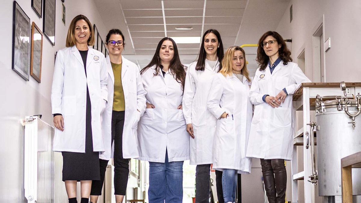 Equipo de investigadoras de la Universidad de Valladolid en Soria que trabaja en la línea de genética.