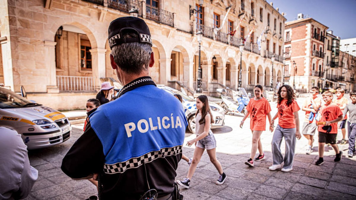 Policía Local en activo en una imagen de archivo.