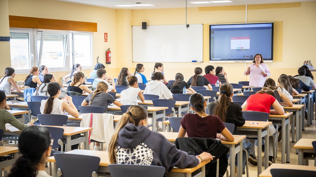 Alumnos durante una prueba de la EBAU de una edición anterior.