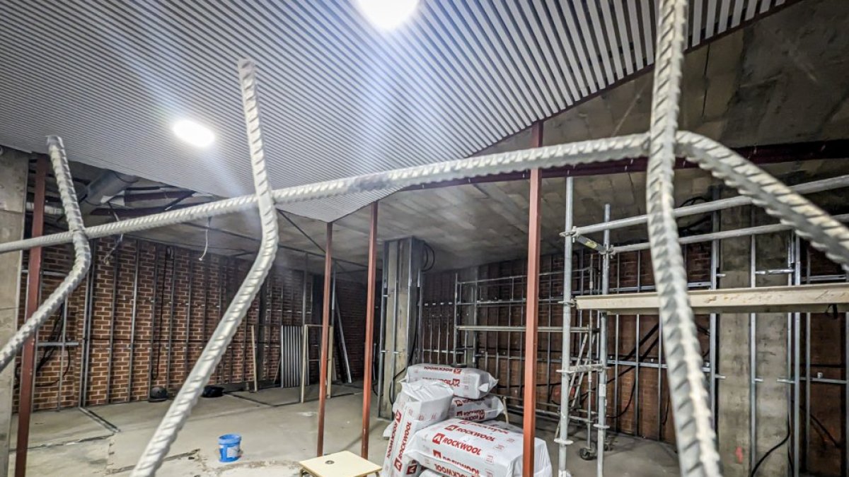 Obras del local para artesanos.