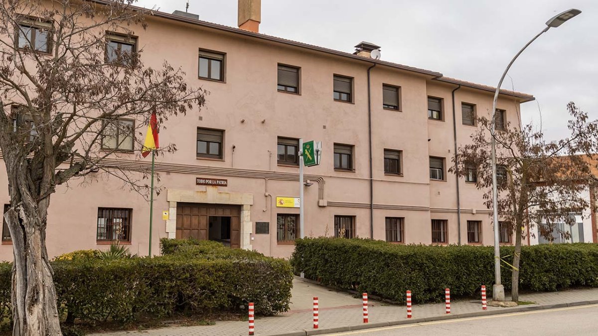 La Guardia Civil investiga el suceso que tuvo lugar en Almazán.