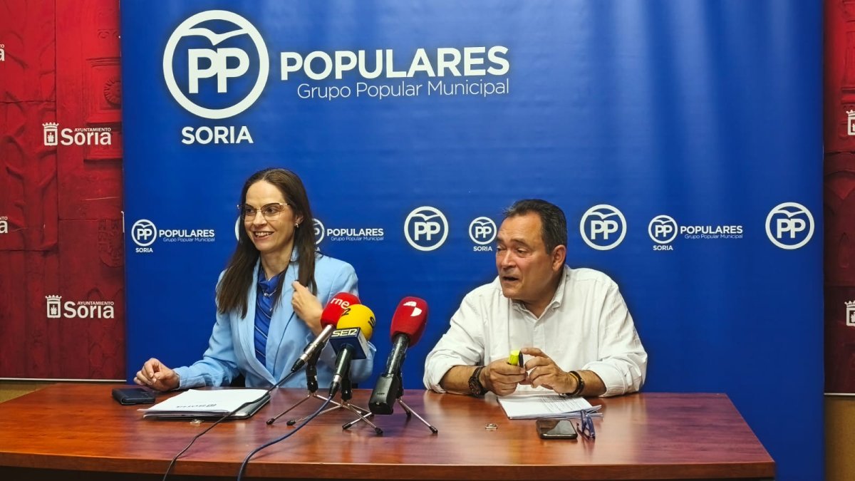Belén Izquierdo y Saturnino de Gregorio.