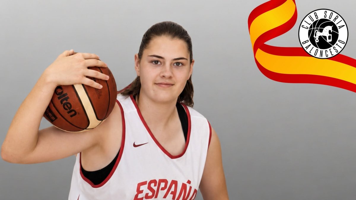 María Martínez en una foto con los colores de la selección.