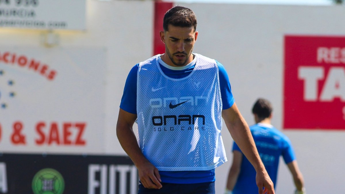 Iván Moreno llega al Numancia procedente del UCAM Murcia.