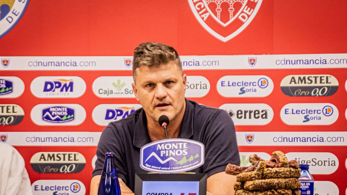 El director deportivo del Numancia, Toni García.