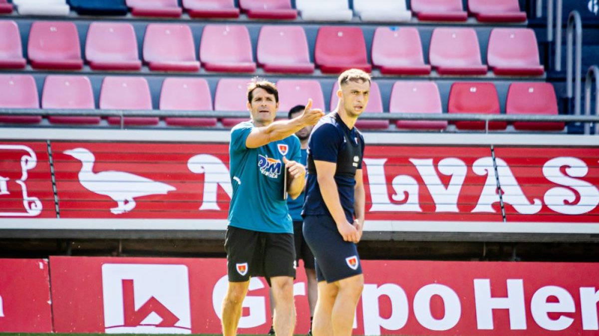 Lolo Escobar imprime intensidad en la preparación