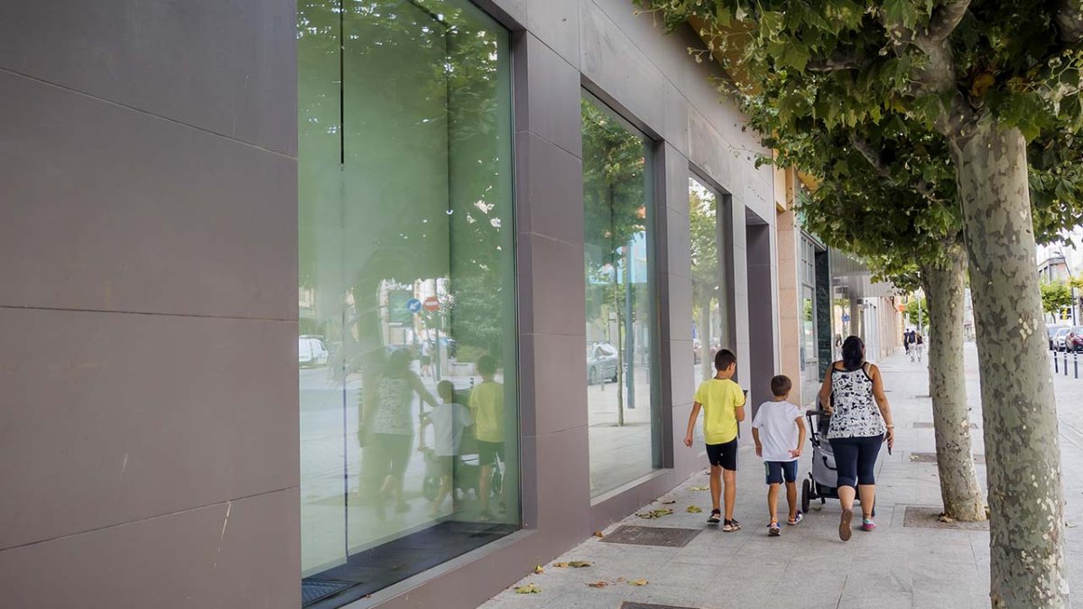Oficina bancaria cerrada.