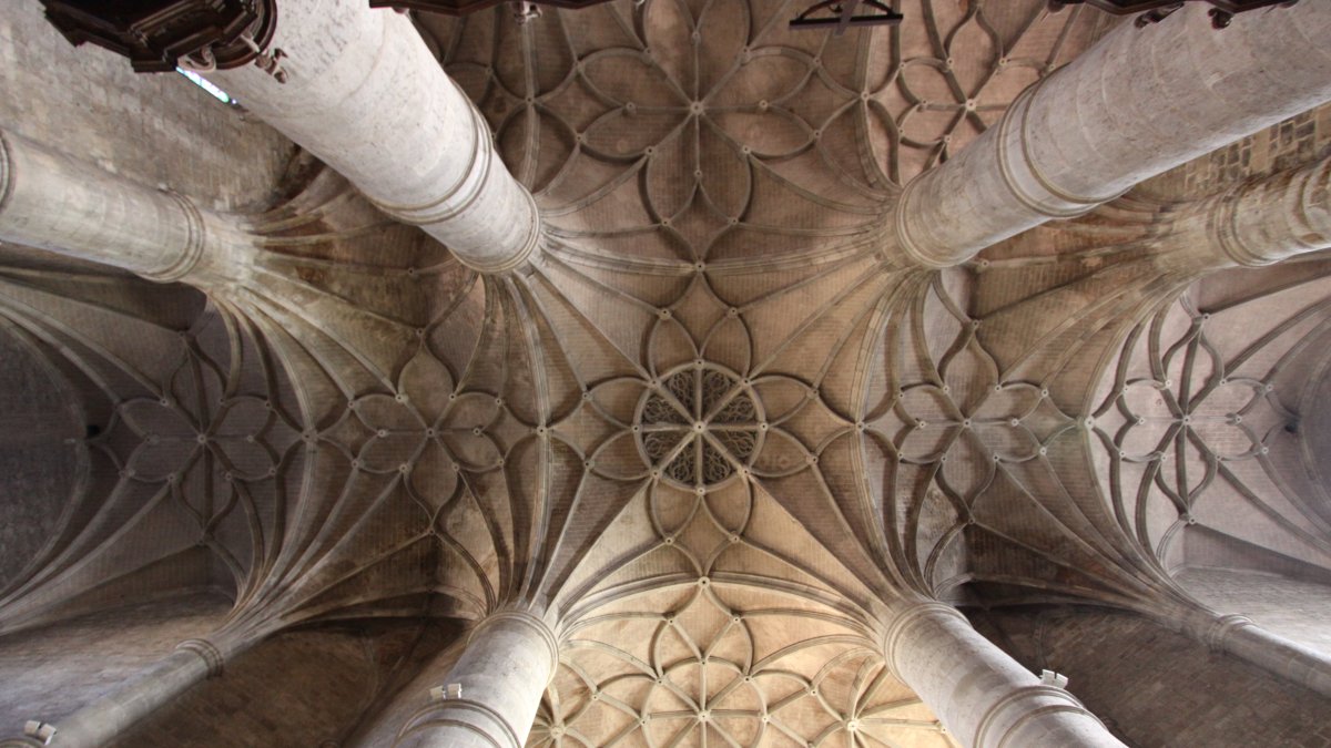 Bóvedas de la colegiata de Santa María del Mercado, en Berlanga de Duero.