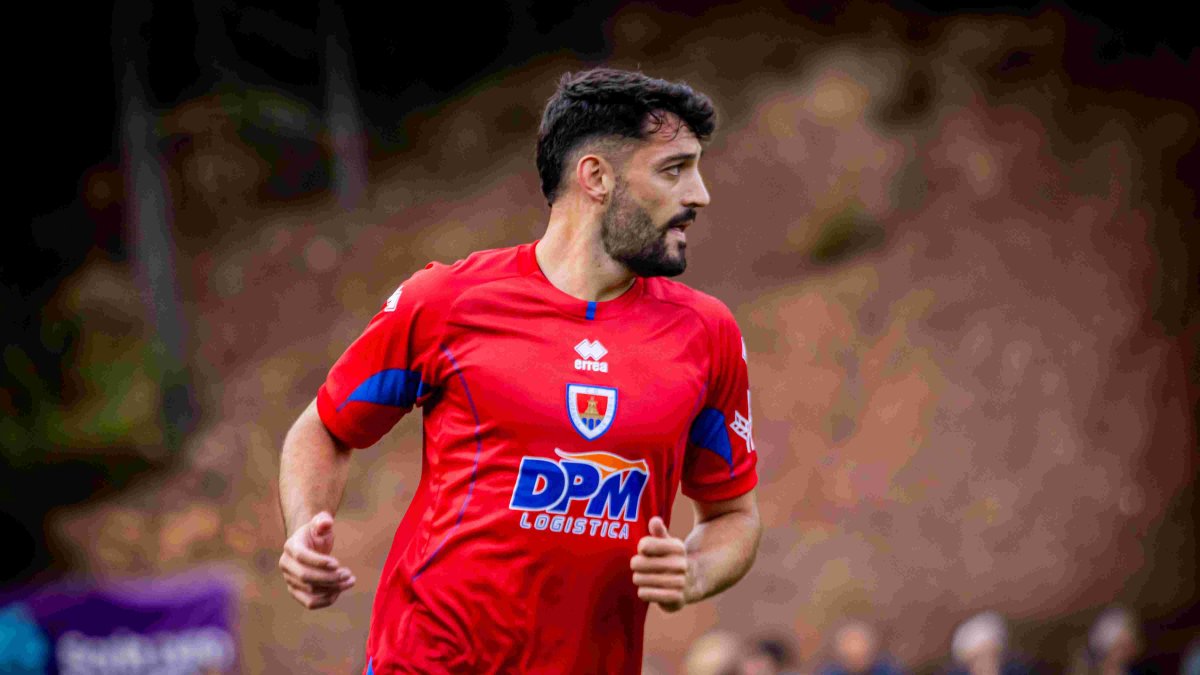 Jony estrenaba su cuenta goleadora que pudo ampliarse tras fallar un penalti
