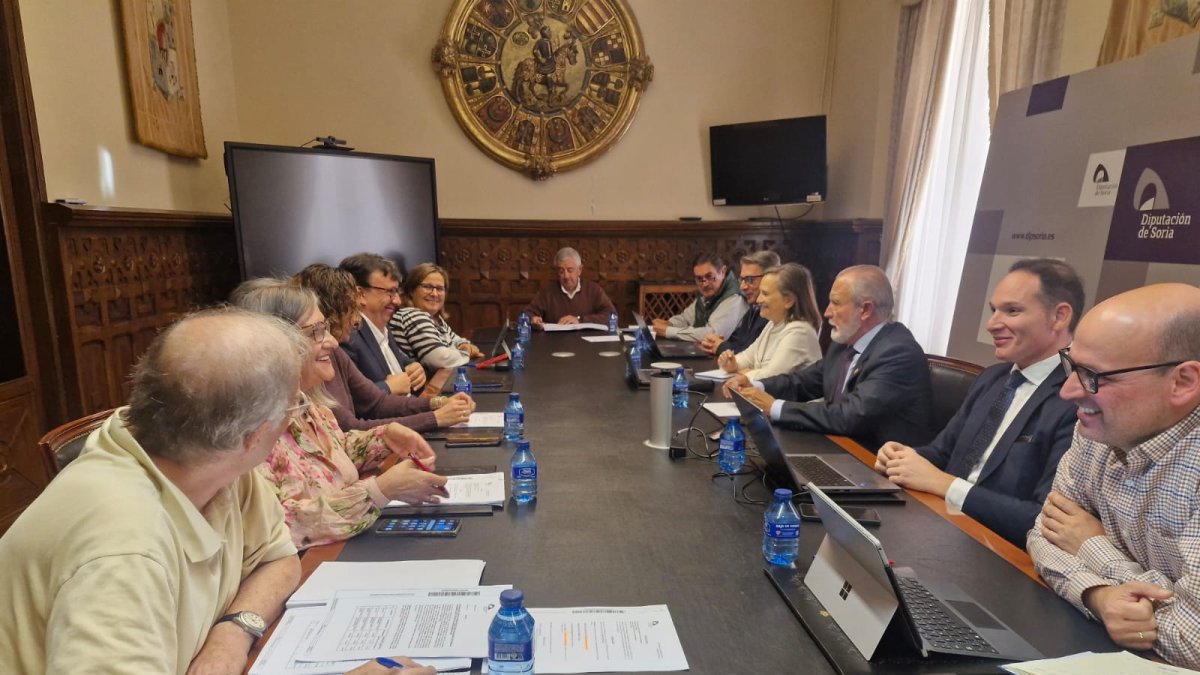 Miembros de la comisión de planes de la Diputación de Soria.