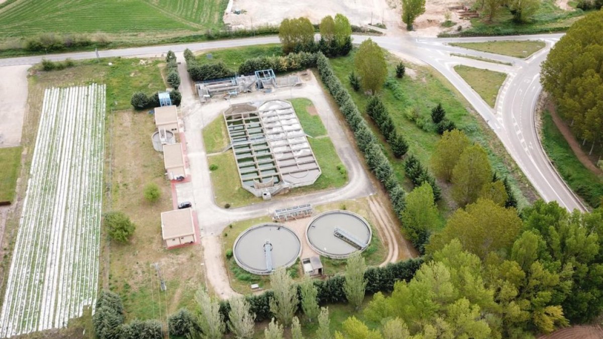 Almazán privatiza su servicio del ciclo del agua.