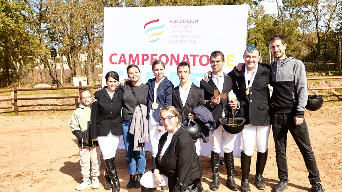 El centro ecuestre El Robledal acogió el Campeonato de España de Doma Clásica FEDDI.