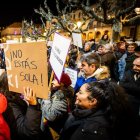 ‘De luto por las asesinadas. En lucha por las violentadas’, lema de la jornada