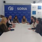 El PP se reúne con la asociación de vecinos de Los Royales