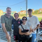 Zaira Gallardo junto a sus padres José Pedro y Gema y su hermano Hugo
