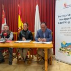 La consejera de Movilidad y Transformación digital, ayer, en Castillejo de Robledo. HDS