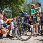 Las bicicletas y las familias protagonizaron el Día de la Bicicleta. GONZALO MONTESEGURO