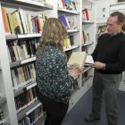 Imagen de archivo de la visita realizada por uno de los bibliobuses a Fuentetoba. HDS