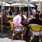 Terrazas de verano en Soria. / ÁLVARO MARTÍNEZ-