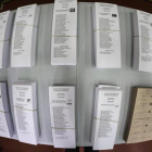 Papeletas a punto para las elecciones generales del 28-A.-JOAN CORTADELLAS