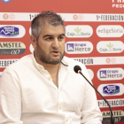 Álex Huerta en su presentación como director deportivo del Numancia. GONZALO MONTESEGURO