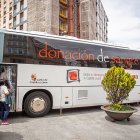 Autobús de donación de sangre. - MARIO TEJEDOR